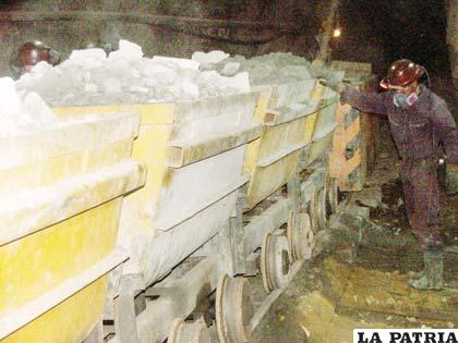 El precio internacional del estaño favorece la producción de Huanuni, el centro minero con la mayor cantidad de trabajadores.  