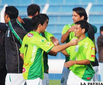 Jugadores de Oriente Petrolero, se alistan para jugar Copa Libertadores