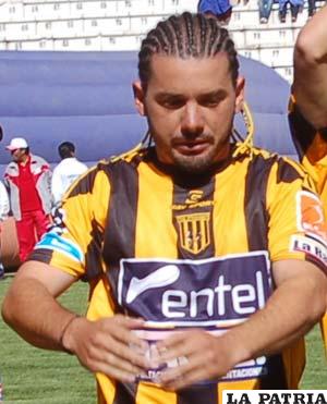 Regis de Souza, goleador de The Strongest