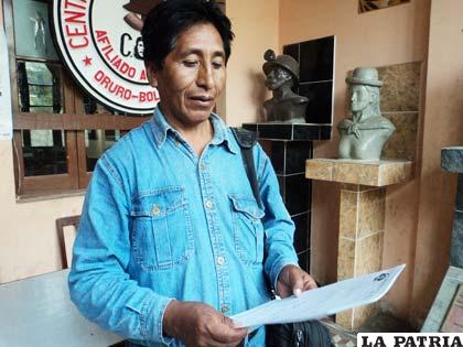 El Secretario General del Sindicato Mixto de Trabajadores Mineros Inti Raymi, Cristóbal Huacota Molina