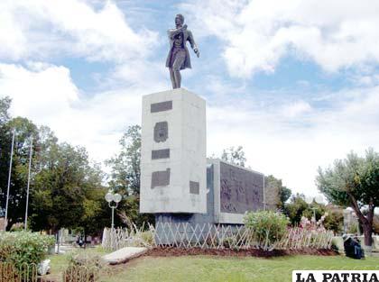 La plaza que lleva el nombre del valeroso Sebastián Pagador, debería ser el lugar donde se realicen actos de homenaje a la efeméride departamental