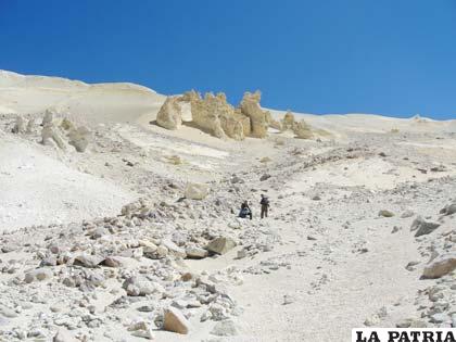 Cerro Capurata, yacimiento de azufre de Oruro