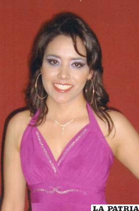 Claudia Carmiña López Sapiencia - Fraternidad Morenada Central Oruro