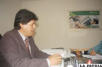 Fernando Aguirre, gerente del Banco Ganadero en Oruro