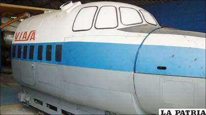 Primer simulador de vuelo utilizado por la compañía Viasa para adiestrar a sus pilotos de aviones DC-8. Pertenecía a la aerolínea KLM.