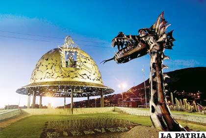 Panorama simbólico a Oruro que da la bienvenida a los visitantes de Oruro