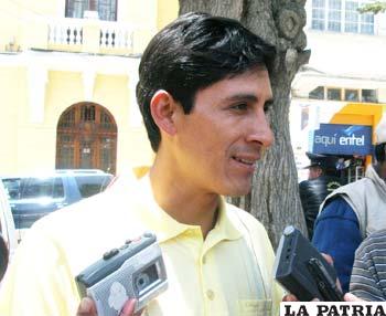 Richard Flores vocero de Emao