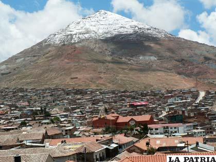 Cerro Rico de Potosí, uno de los más explotados y del que se extrajo ingentes cantidades de plata