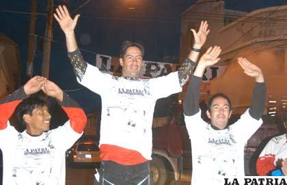 Ganadores de la categoría Élite, Juan Ibarra (2do.), Mauricio Jordán (1ro.) y Jorge Jordán (3ro.)