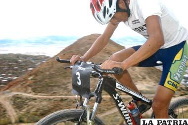 Gilver Zurita, ganador del evento en Elite