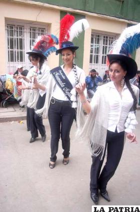 Morenas de la Mejillones, conjunto que ayer tuvo una magnífica presentación