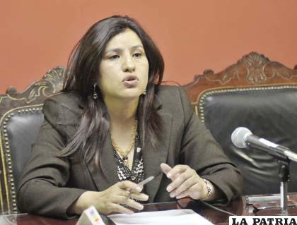 La presidenta de la Cámara de Diputados, Rebeca Delgado, iniciará proceso contra diputados de la oposicion