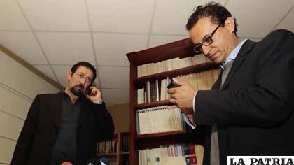 Juan Carlos Calderón a la izquierda calificó la sentencia como ´absurda´ y Christian Zurita a la derecha adelantó que apelarán
