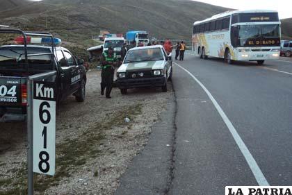 El accidente ocurrió en el km. 618 de la carretera La Paz - Santa Cruz, en el sector que pasa por Oruro