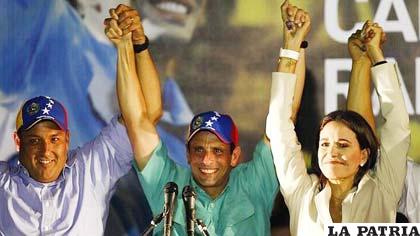 El candidato Henrique Capriles fue proclamado  ganador como candidato opositor de Hugo Chávez