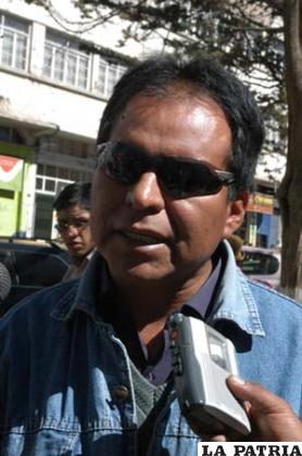 Jefe de Zona Comercial de YPFB, regional Oruro, Gilmar Cruz