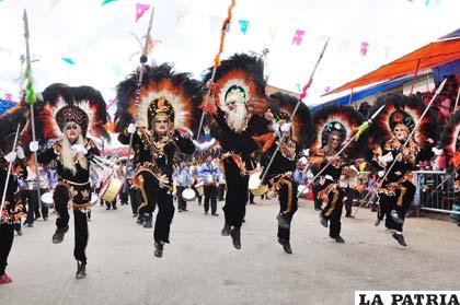 Chunchera, lanzas y saltos atléticos caracterizan a los tobas