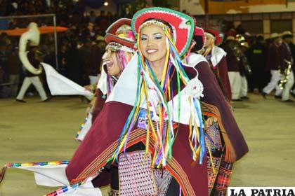 Vestimenta tradicional de Tarabuco