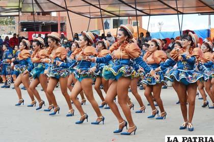 Lujo, elegancia y belleza caracterizan a los caporales