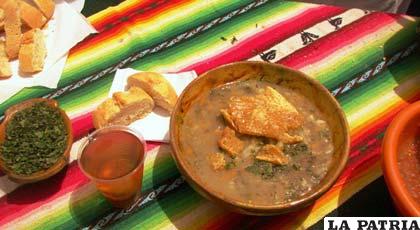 El suculento chairo paceño, es parte de la gastronomía de los bolivianos en EE.UU.