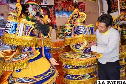Magníficos bordados se lucirán en el Carnaval de Oruro