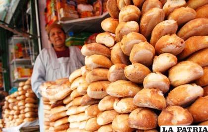 Panificadores demandan incremento del precio del pan de batalla