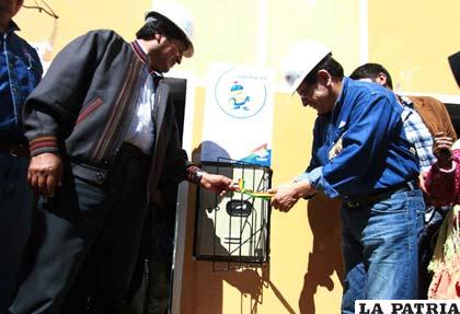 En Caracollo, 400 familias gozarán de las ventajas del gas domiciliario