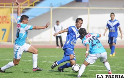 Roly Sejas intenta burlar la marca de Rodrigo Borda