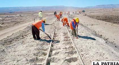 Comenzaron las obras para rehabilitar la línea férrea La Paz – Arica