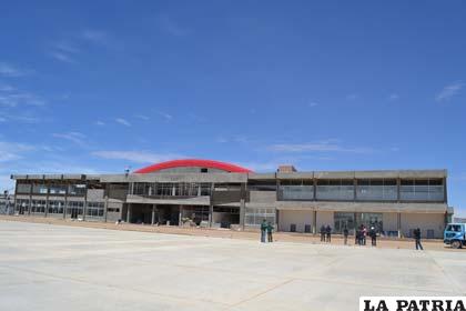 Aeropuerto Juan Mendoza debe su nombre al primer piloto orureño