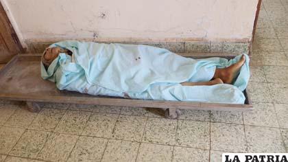 Anciano en la morgue del Hospital General “San Juan de Dios”