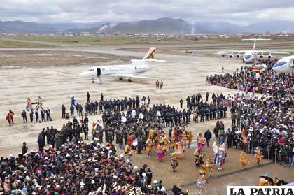 El aeropuerto se inauguró con el despegue de aviones hacia 3 ciudades
