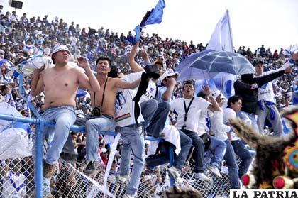 Los hinchas de San José estarán presentes en el partido del miércoles ante Bolívar
