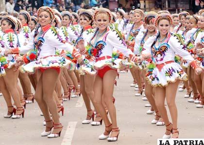 Oruro muestra una vez más la grandiosidad de su Obra Maestra, el Carnaval