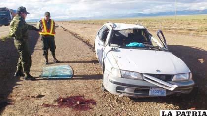 Así quedó el motorizado tras el vuelco en el que murió una persona