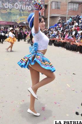 Ahuatiris estilizaron más sus trajes