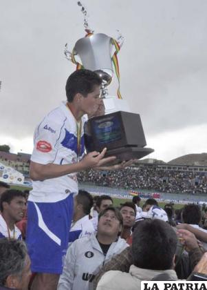 Carlos Saucedo goleador de San José