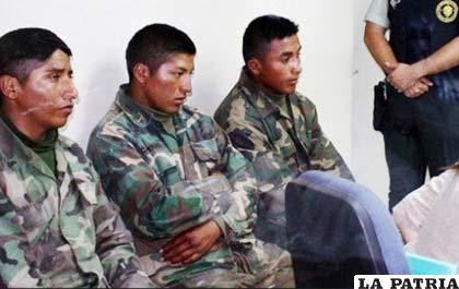 Los tres soldados bolivianos detenidos en Chile