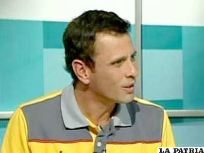 Henrique Capriles Radonski, criticó que el Gobierno no muestre las condiciones en las que regresó el Jefe de Estado y de convertir su llegada en un evento