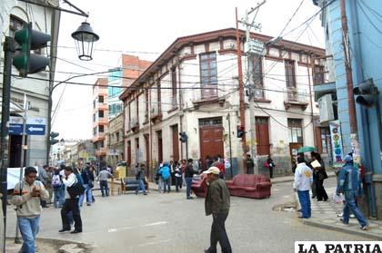 La FUL hizo acatar el paro en la 6 de Octubre y Cochabamba