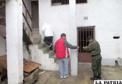 El concubino es subido a celdas policiales