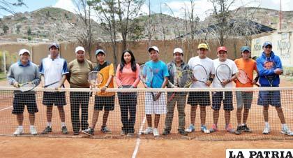 Deportistas que lograron clasificar a los cuartos de final en el San José Tenis Club