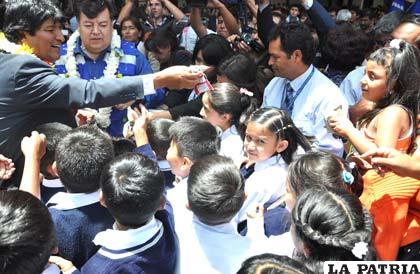 Inauguraron año escolar en el país