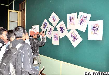 Los dibujos del artista Walter Saravia volverán a la Casa “Simón I. Patiño”
