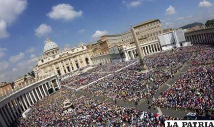 Aseguran que el Vaticano viola normas jurídicas