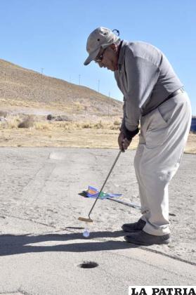 El golfista Leoncio Rocha