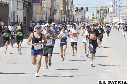 Las calles de Oruro se verán colmadas de atletas que buscarán terminar entre los primeros