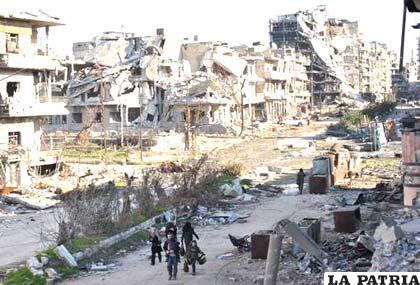Panorama de Homs tras los bombardeos