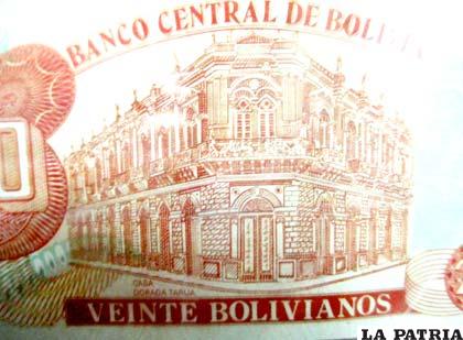 Un billete de 20 bolivianos, de los muchos secuestrados a los presuntos falsificadores