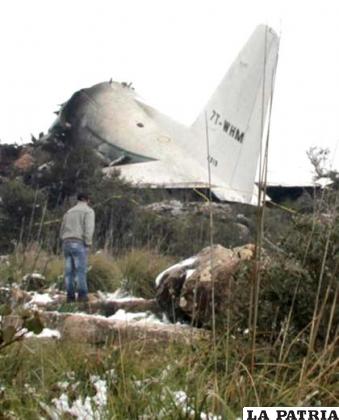 Avión militar que sufrió accidente en Argelia